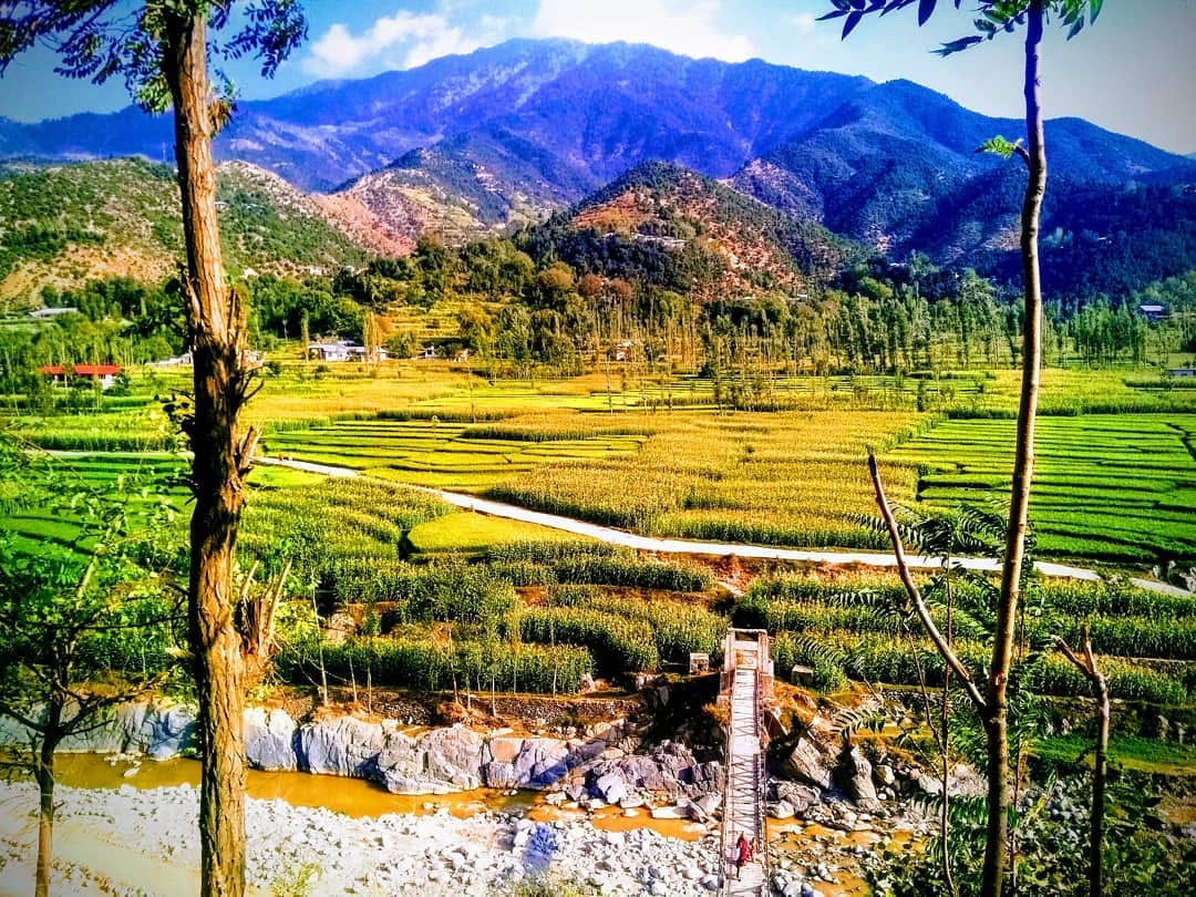 This-beautiful-place-is-located-from-Upper-Dir-district-towards-Afghanistan.-This-place-is-located-about-21-or-18-km-away-from-Upper-Dir. These beautiful sceneries are located about an hour from Upper Dir. There is greenery everywhere